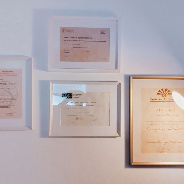 Acercar imagen: certificate 2