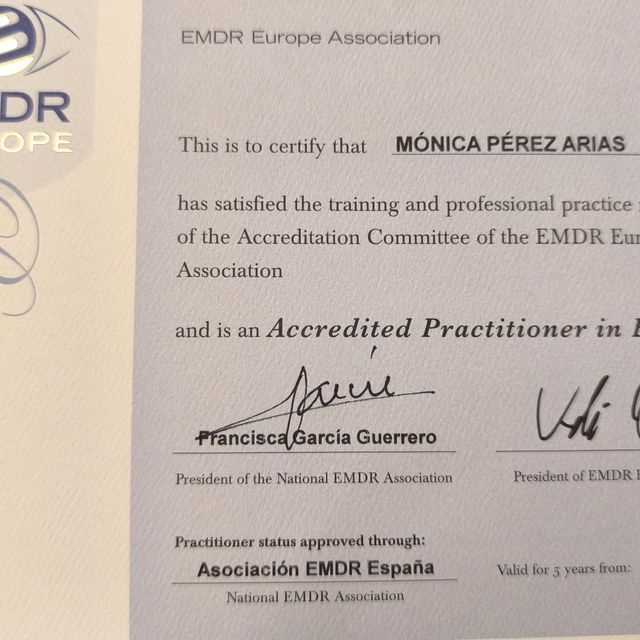 Acercar imagen: certificate 1