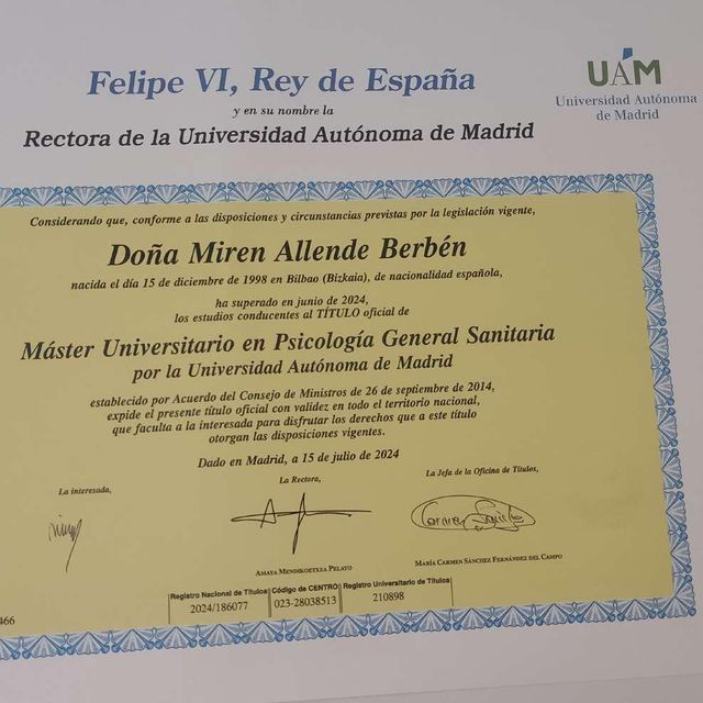 Acercar imagen: certificate 1