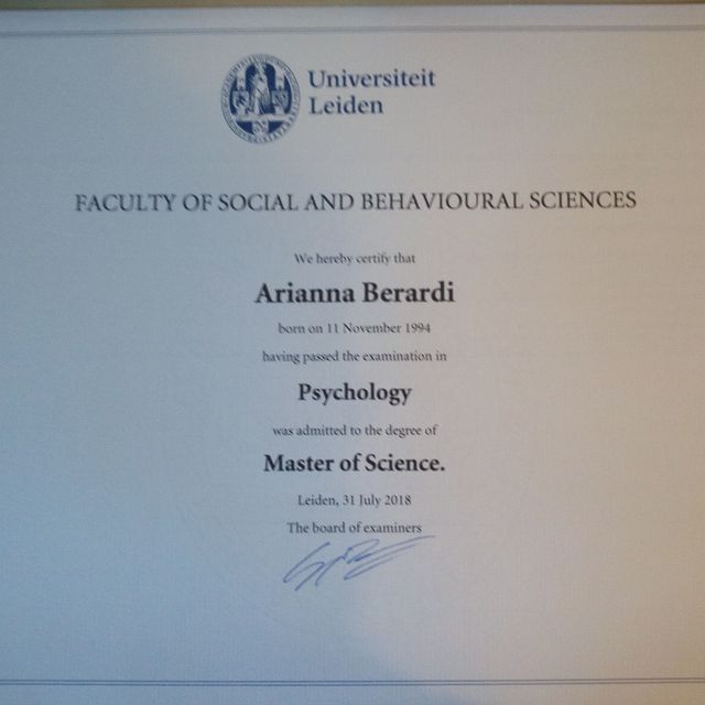 Acercar imagen: certificate 1