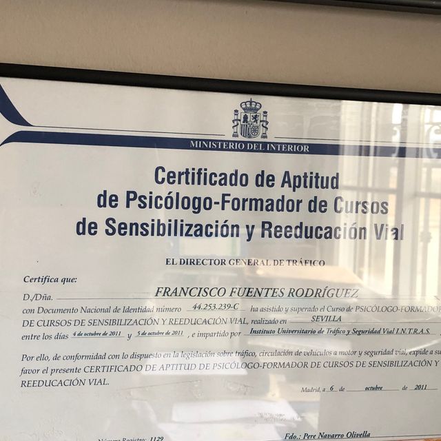 Acercar imagen: certificate 2