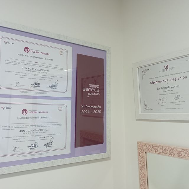 Acercar imagen: certificate 1