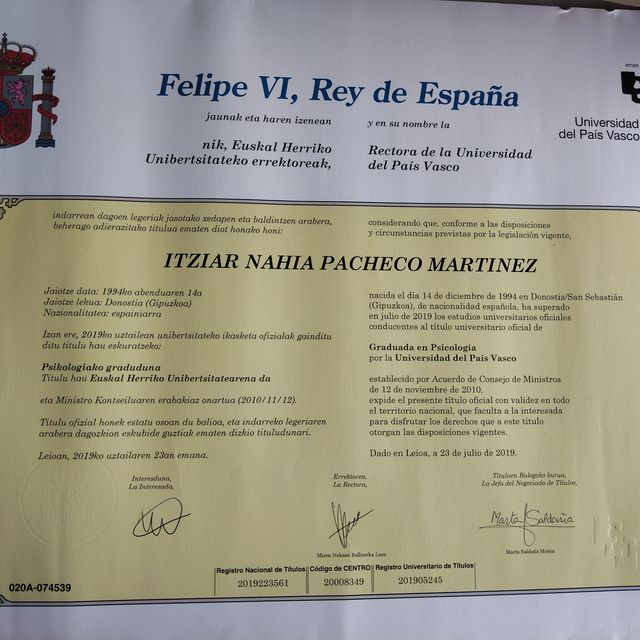 Acercar imagen: certificate 1