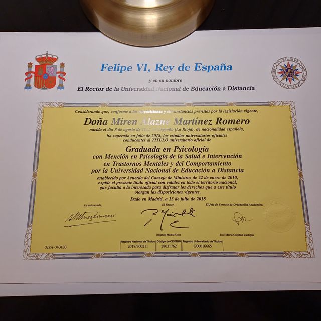 Acercar imagen: certificate 2