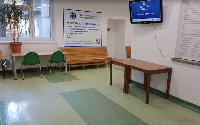 Powiększ obraz: poradnia chorób płuc Państwowego Instytutu Medycznego