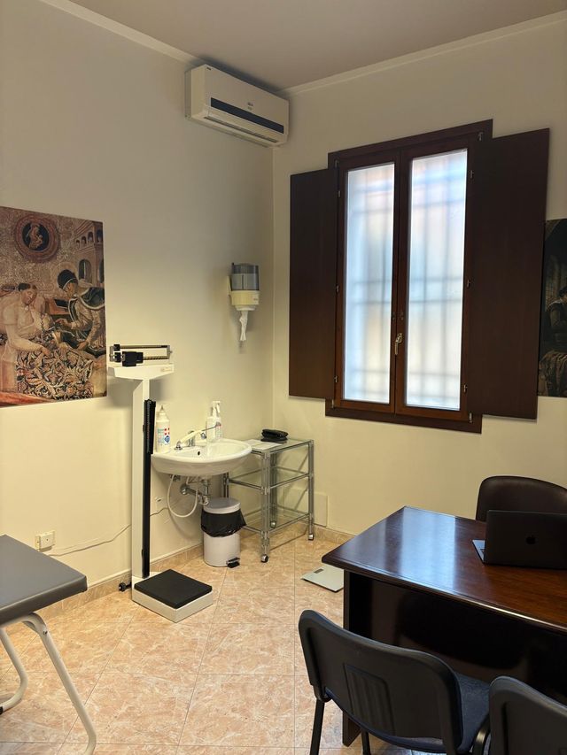 Ingrandire l'immagine: Ferrara Medica