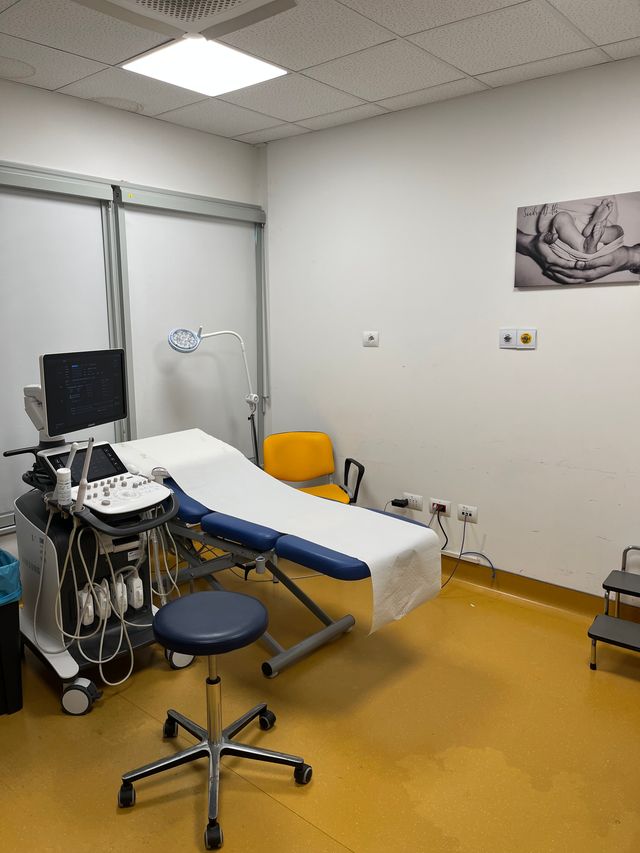 Ingrandire l'immagine: Ospedale Michele e Pietro Ferrero - Ambulatorio di Ostetricia e Ginecologia