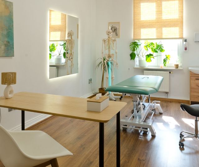 Powiększ obraz: Fizjo Familia Poznań Jeżyce | Fizjoterapeuta Rehabilitacja Trening Poznań