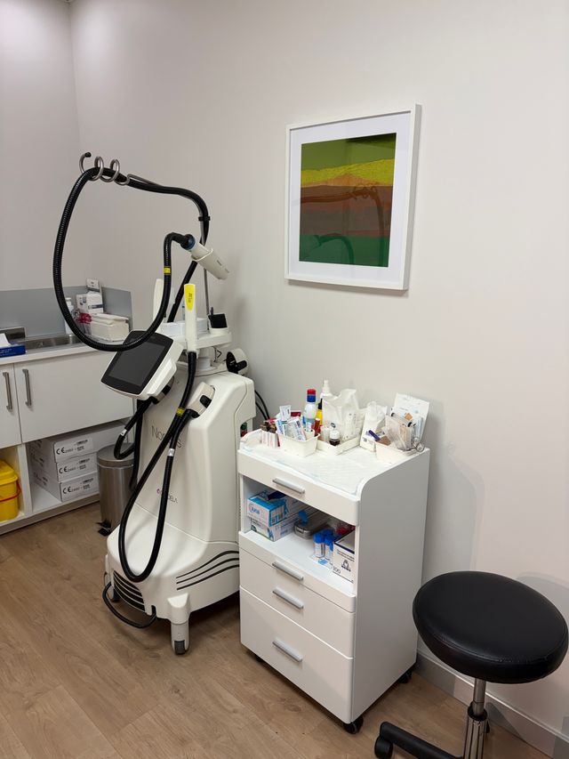 Acercar imagen: Derma Calàbria