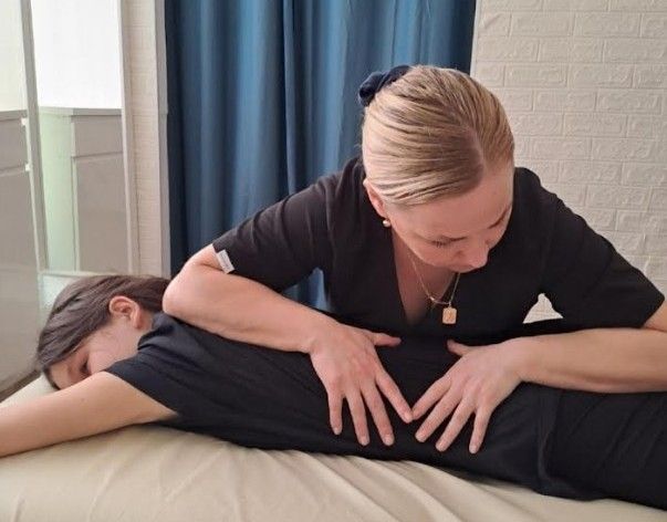 Powiększ obraz: SV MASAŻ Svitlana Borodachenko Centrum masażu i poprawy kondycji fizycznej