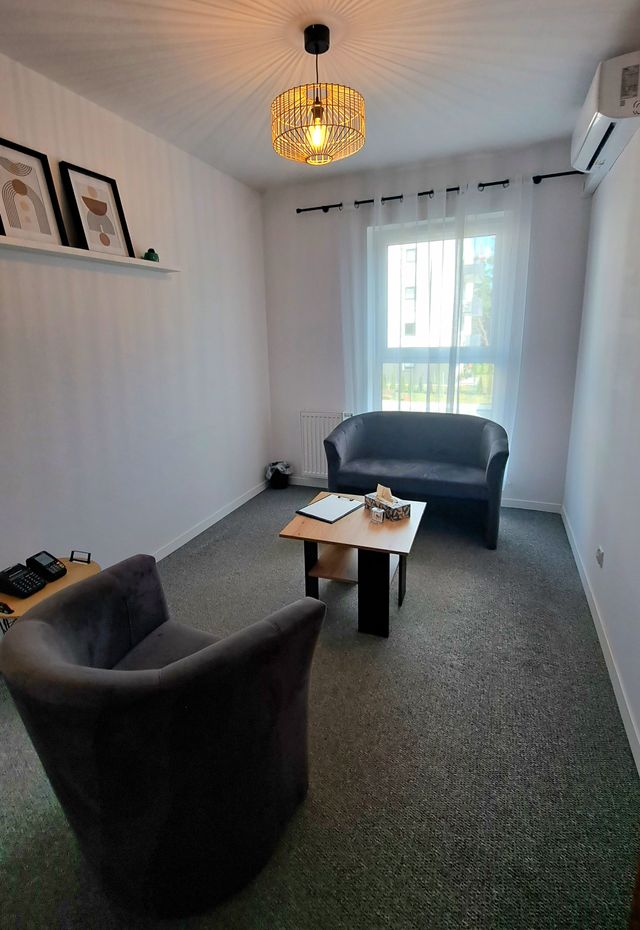 Powiększ obraz: Psycholog Eliza Drzystek