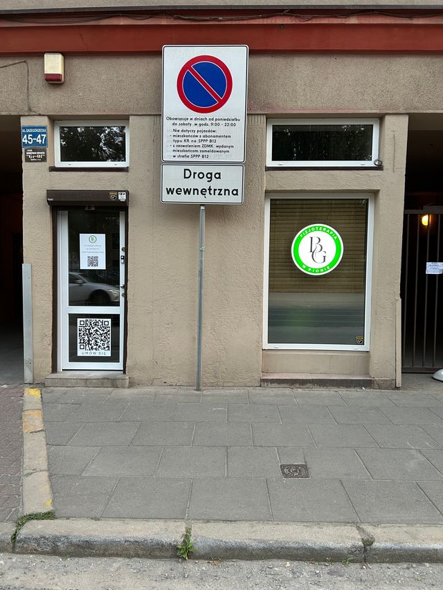 Powiększ obraz: Fizjoterapia w Pionie