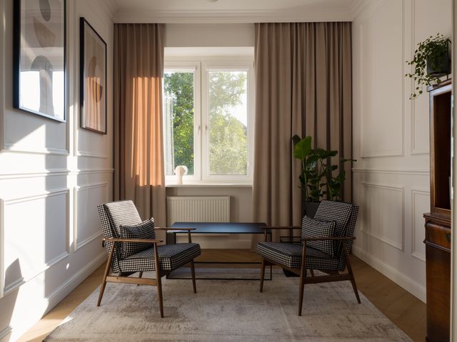 Powiększ obraz: CEREBRUM. Psychiatrzy. Psychoterapeuci.