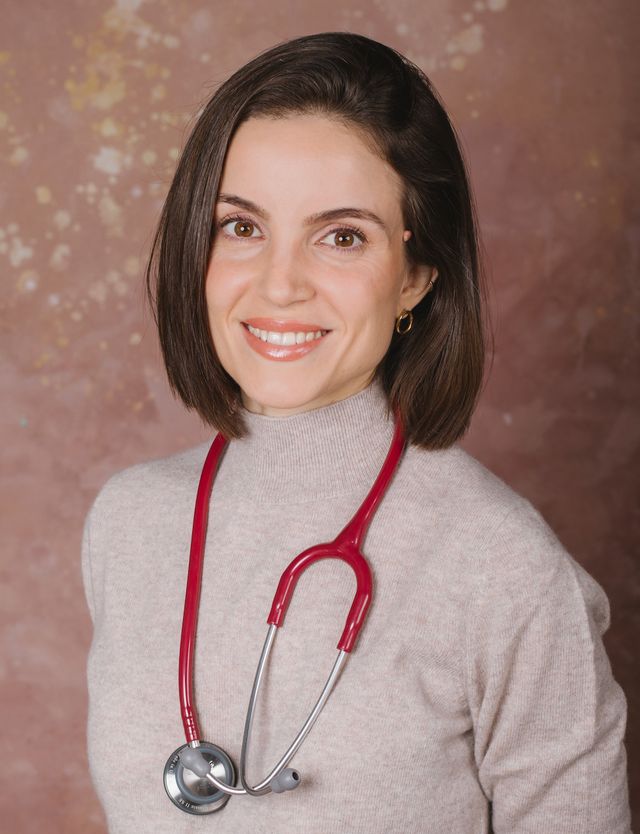 Acercar imagen: Medicina de Familia Integral y Asesoría Médica de Lactancia, Dra Esther Barroso Toro.