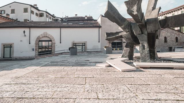 Ingrandire l'immagine: Tecnomed Verona - Piazza Isolo
