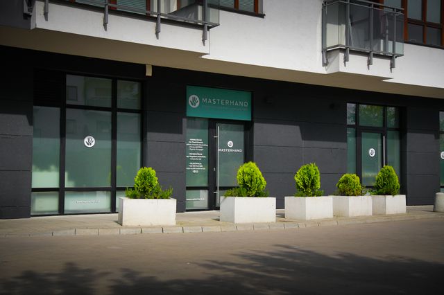 Powiększ obraz: Masterhand, Warszawa - lek. Paweł Nowicki, chirurg ręki