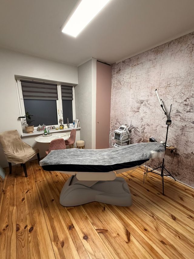 Powiększ obraz: Holistic Clinic