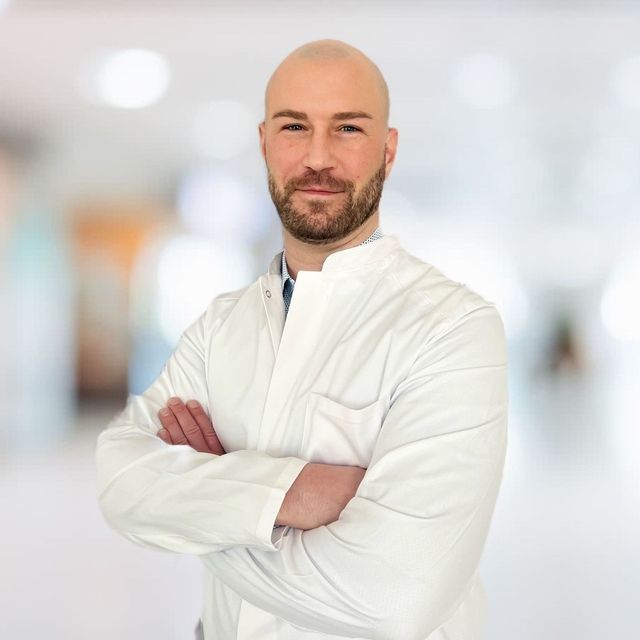 Bild vergrößern: Praxis Dr.med. Peymaneh Amini Fachärztin für Plastische- und Ästhetische Chirurgie 