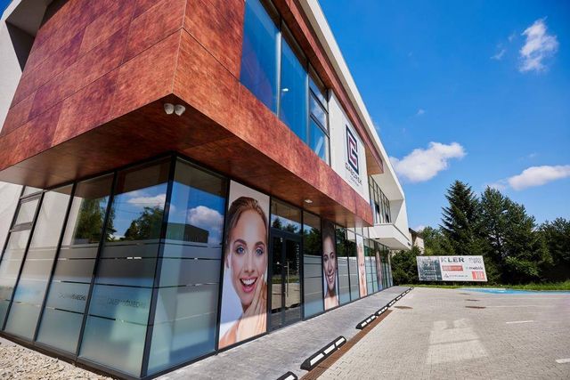 Powiększ obraz: "Galeria Uśmiechu" Centrum Stomatologii Estetycznej, stomatolog Nowy Sącz