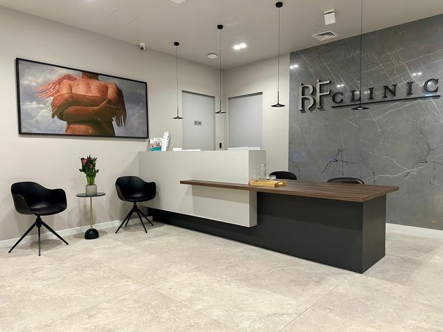Powiększ obraz: BF Clinic