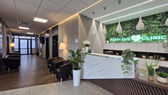 Powiększ obraz: Centrum Medyczne PRZYLESIE CLINIC Klinika Lekarzy Specjalistów Jabłonna