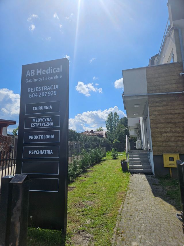 Powiększ obraz: Specjalistyczna Praktyka Lekarska Alex Alli-Balogun