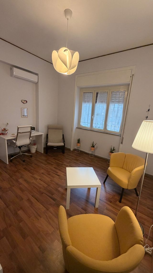 Ingrandire l'immagine: Studio Napoli