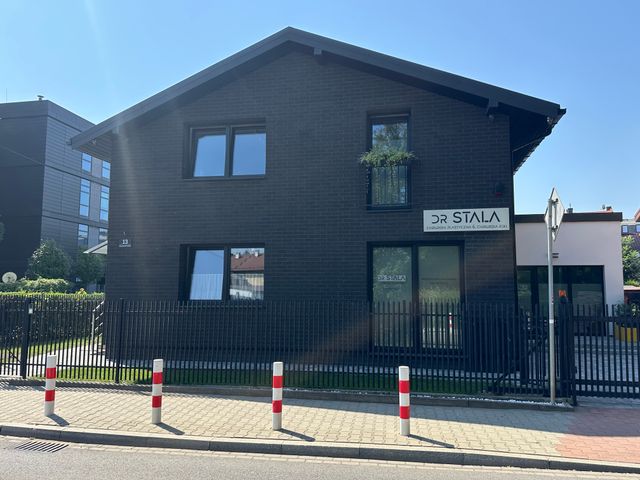 Powiększ obraz: DrStala Chirurgia Plastyczna & Chirurgia ręki