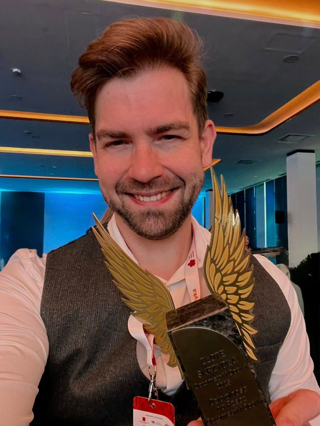 Powiększ obraz: AXIS EYE