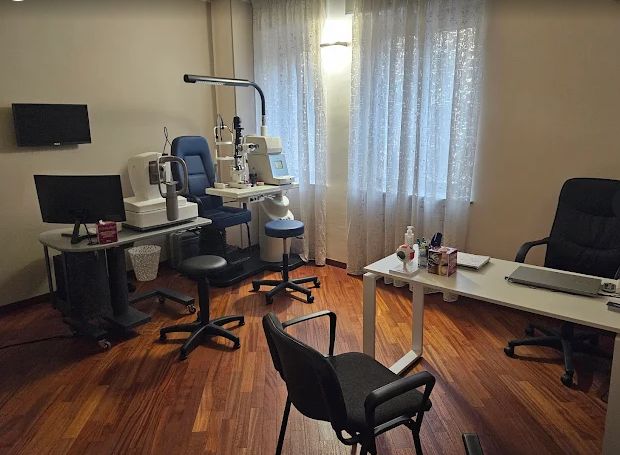 Ingrandire l'immagine: Centro Oculistica Diocleziano