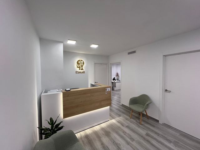 Acercar imagen: ESMAR  Psiquiatria i Psicologia