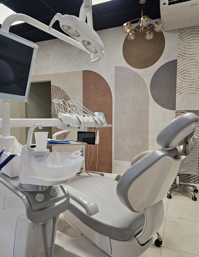 Powiększ obraz: Dental Service Care Klinika Stomatologiczna i Centrum Implantologiczne
