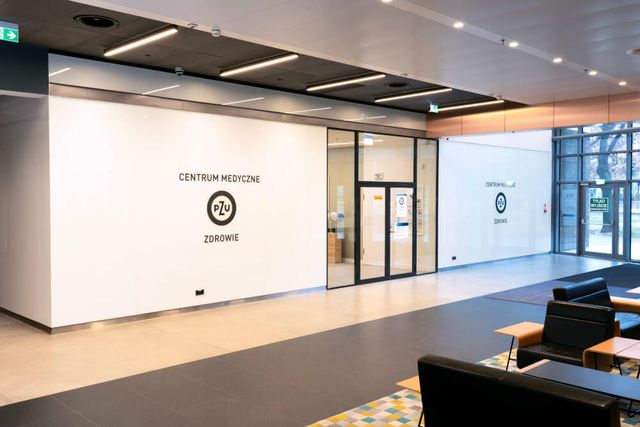 Powiększ obraz: Centrum Medyczne PZU Zdrowie w Warszawie Bonifraterska