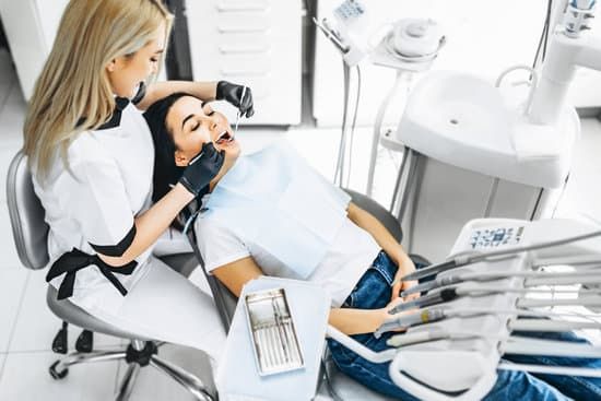 Powiększ obraz: Stomatologia Tomasz Sak