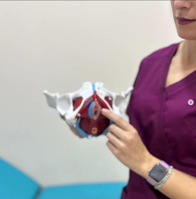 Acercar imagen: Policlinica Nuestra Señora de los Remedios