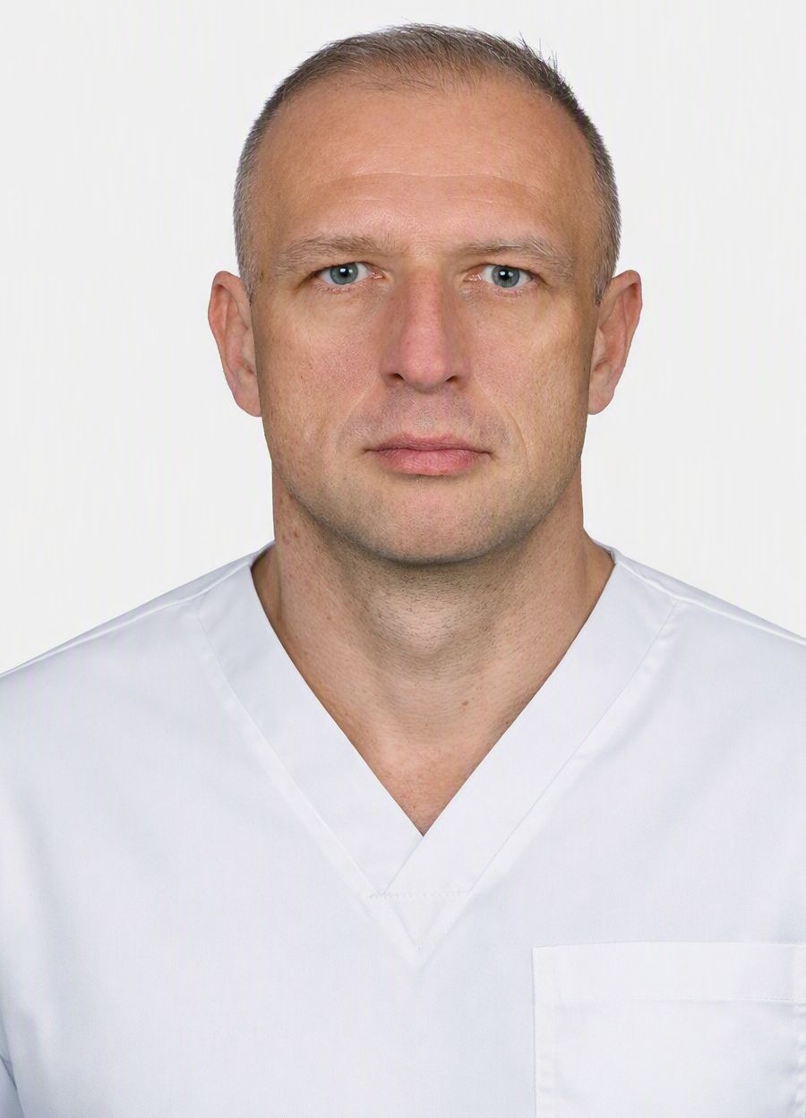 Artur Binda-0