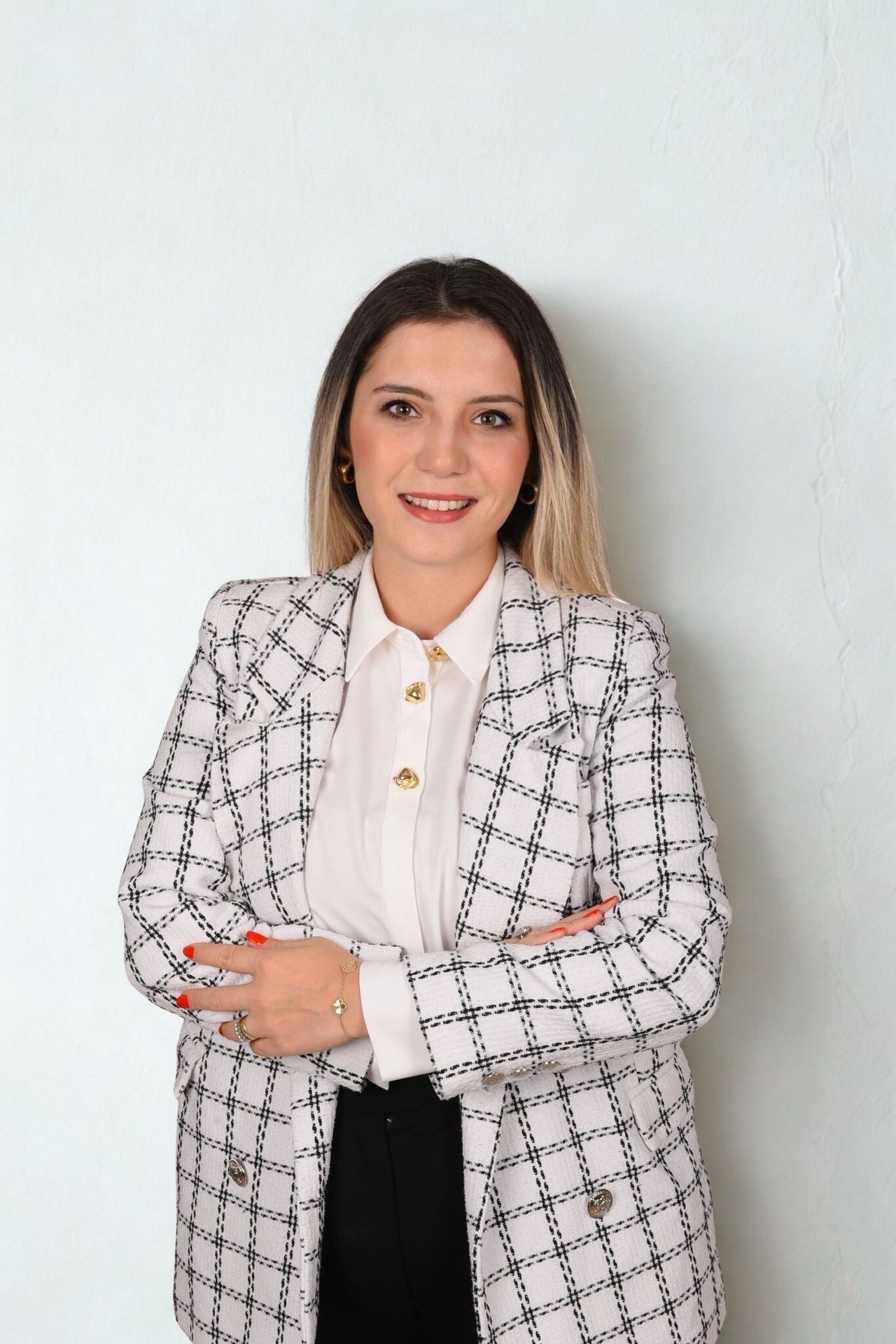 Refika Çavuşoğlu Kurt-0