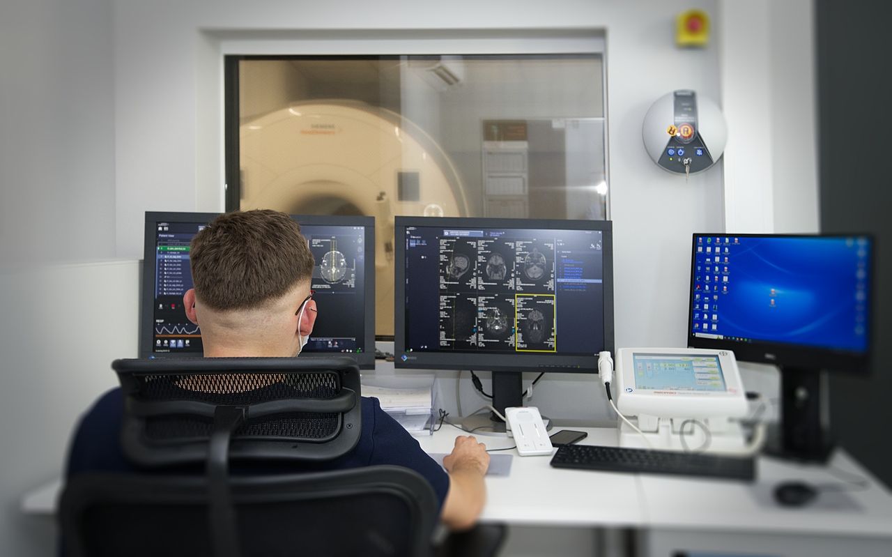 Rezonans Magnetyczny Pp Diagnostyka-0