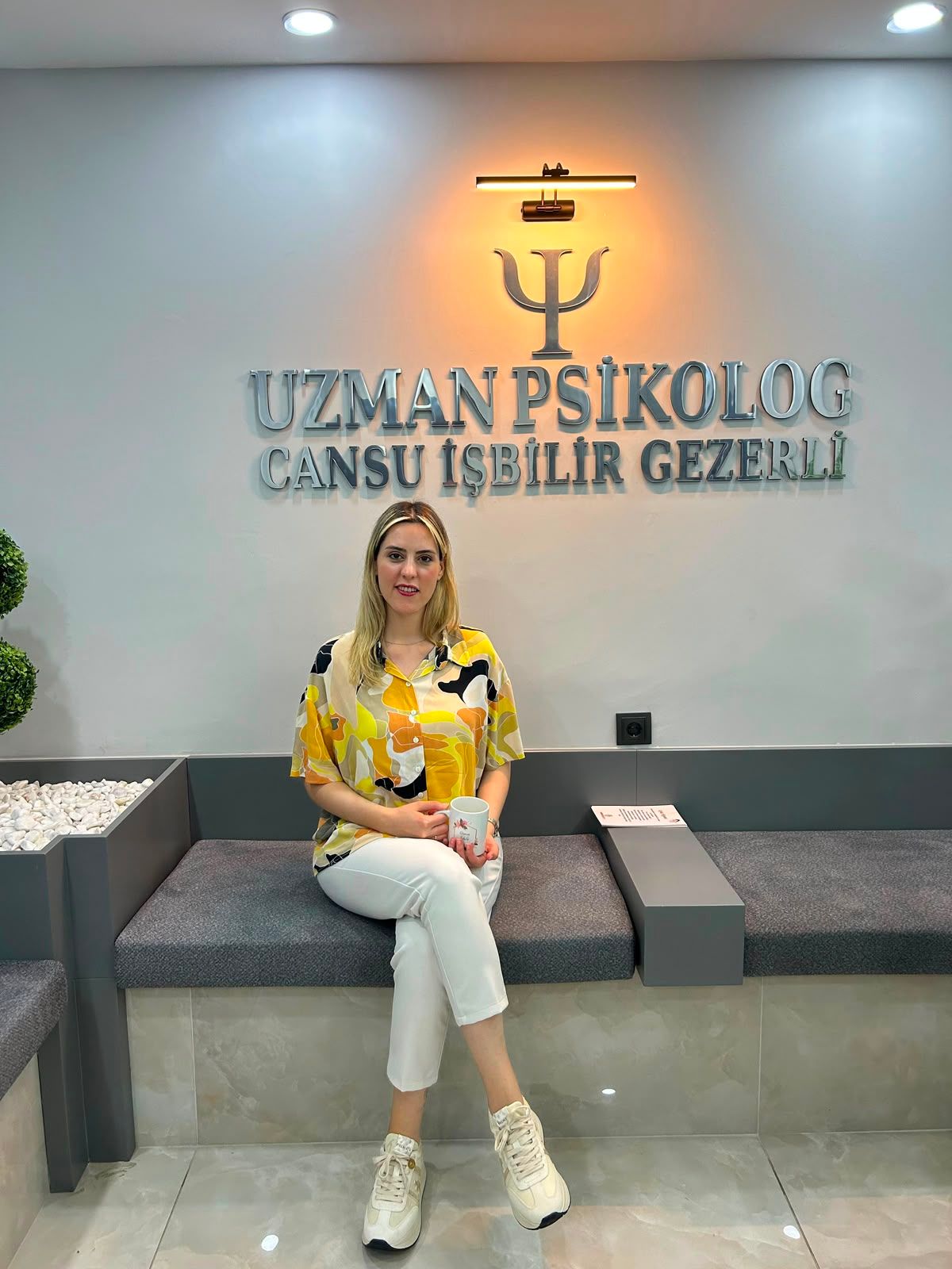 Cansu İşbilir-31