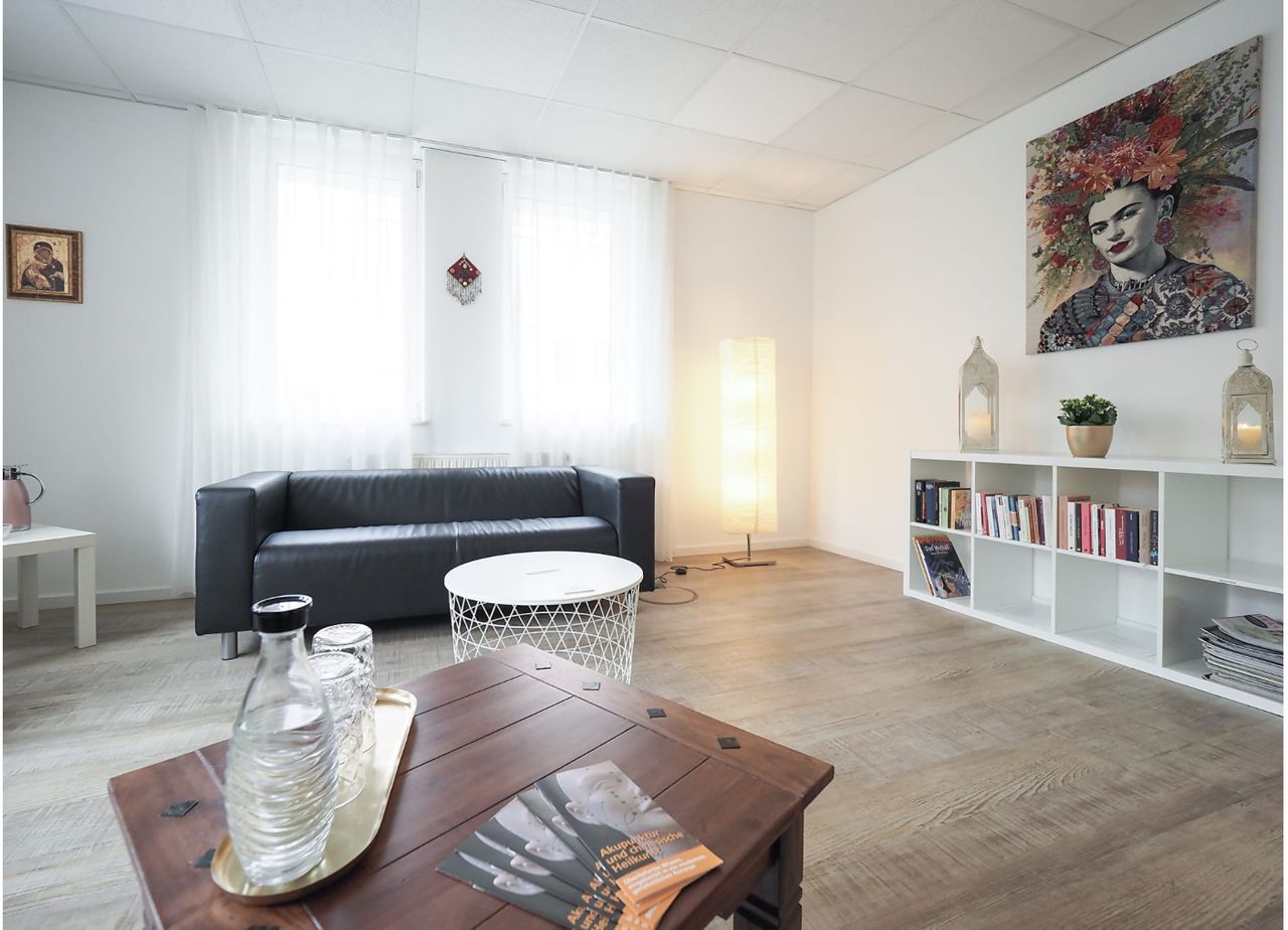 Elif Caliskan-Erle-2