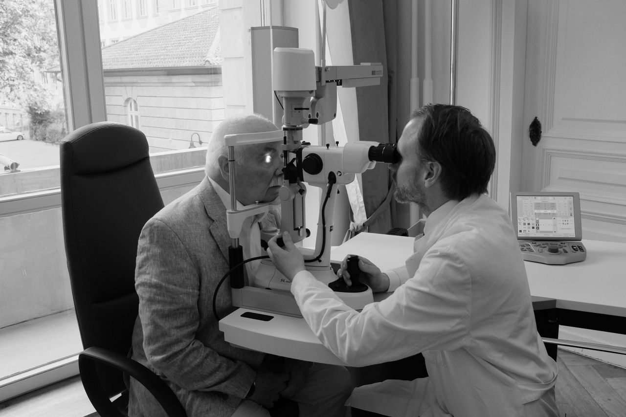 Dr. Med. Univ. Florian Auerbach Febo, Mhba-8