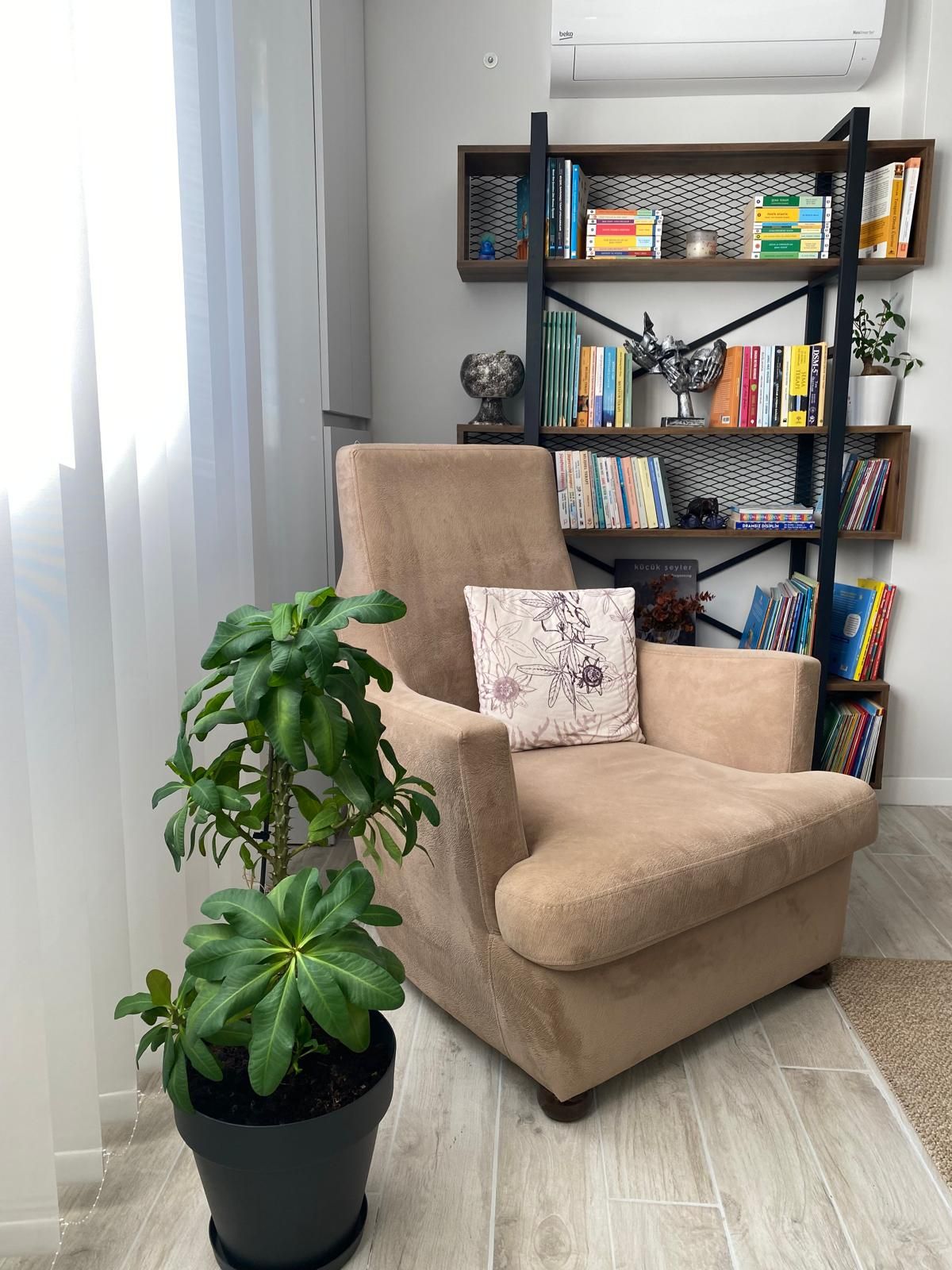 Buket Onar Yavuzyiğit-5