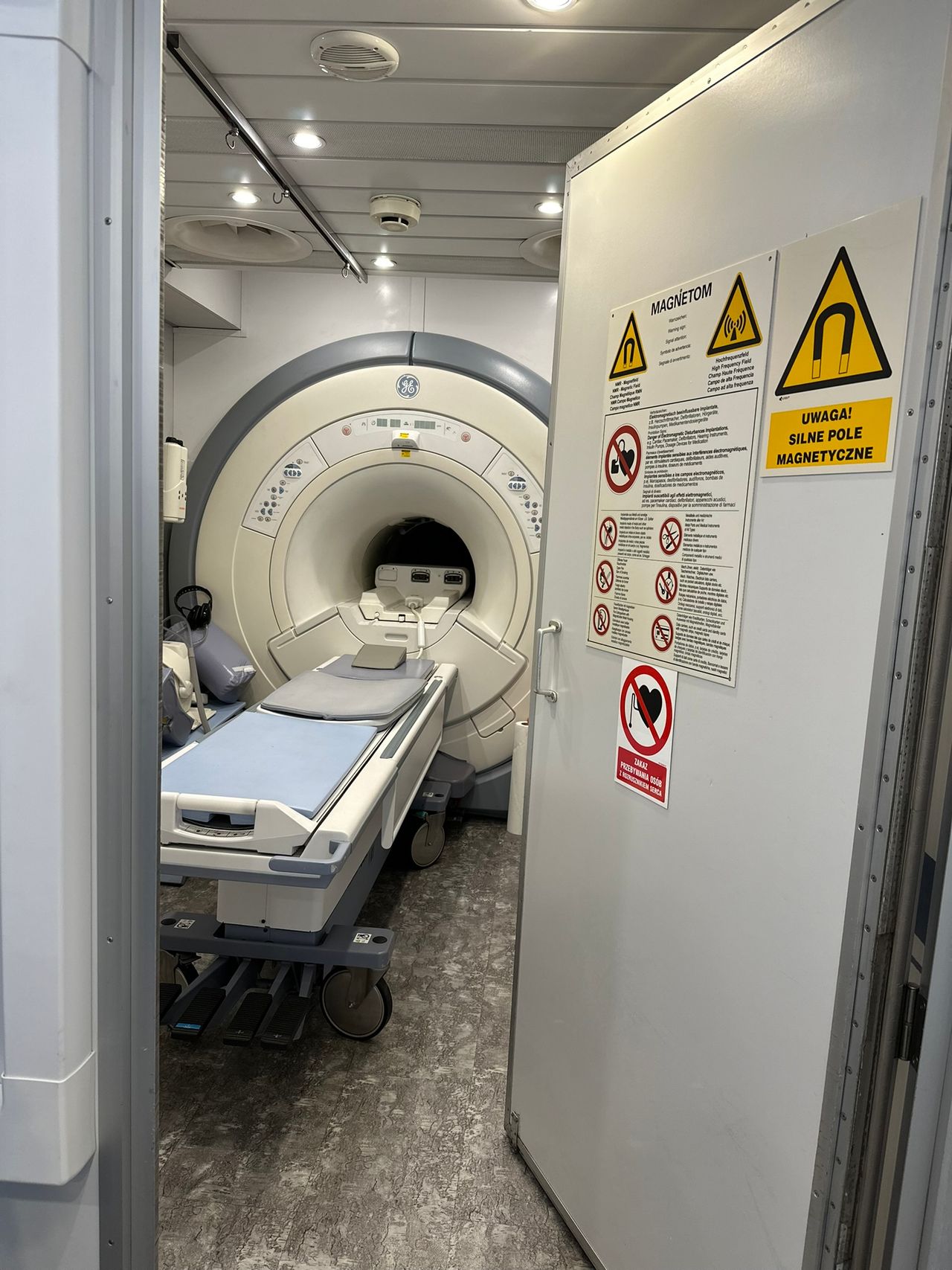 Pracownia Rezonansu Magnetycznego-4