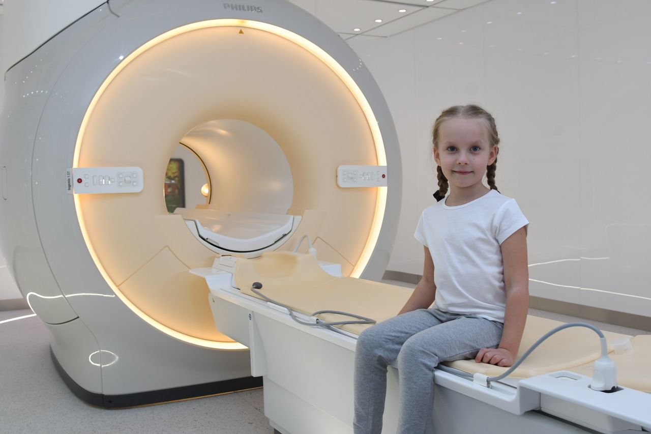 Rezonans Magnetyczny Enel-Med Homepark Targówek-1