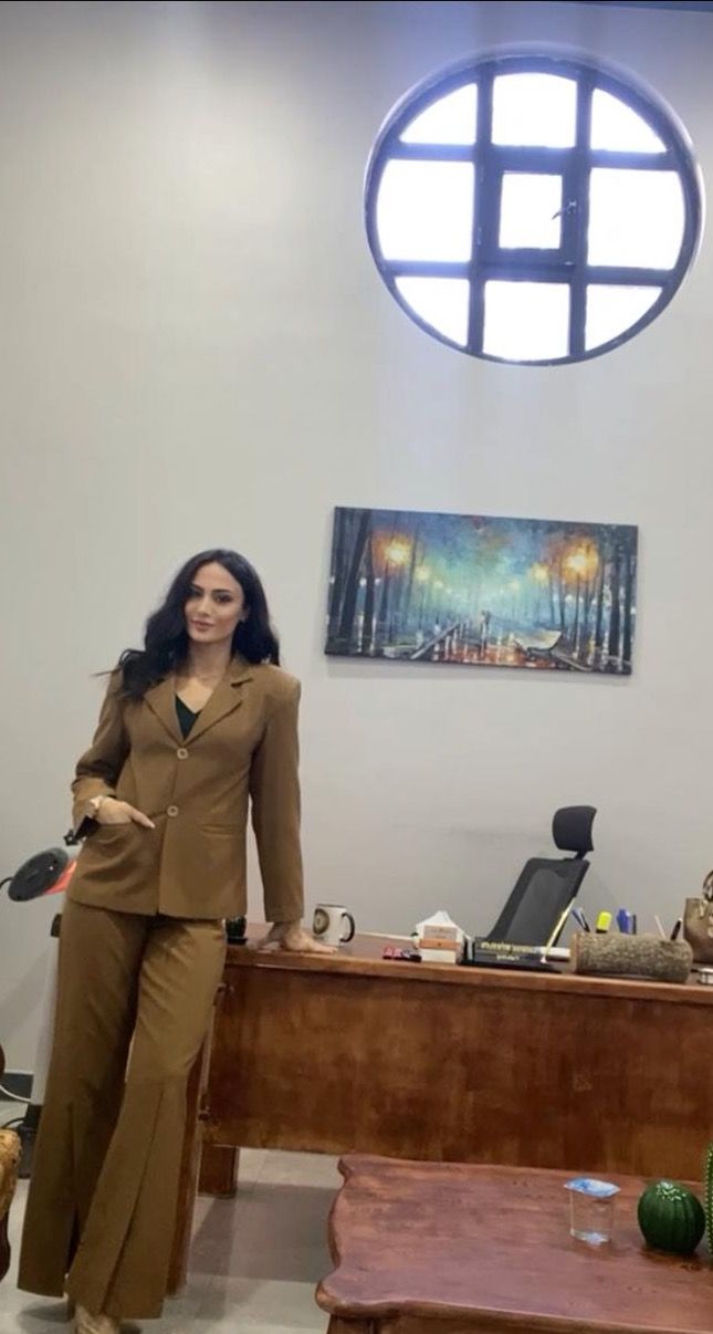 Ebru Demirhan-1