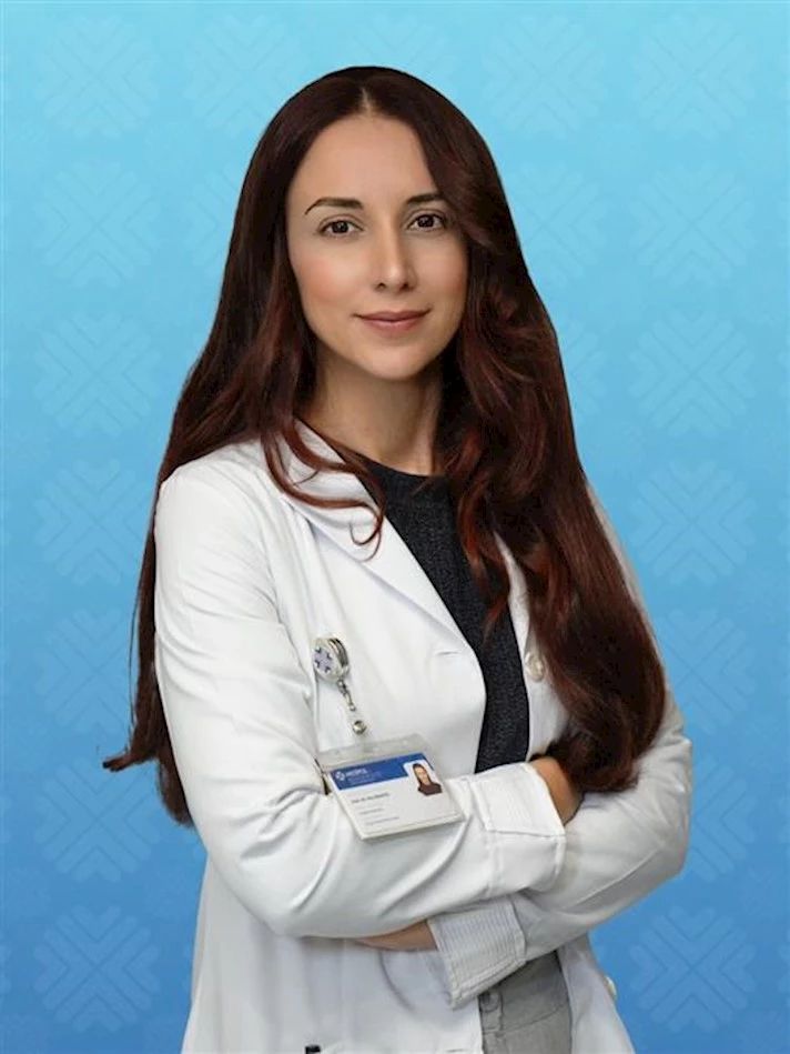 Ahu Türköz Paketçı-0