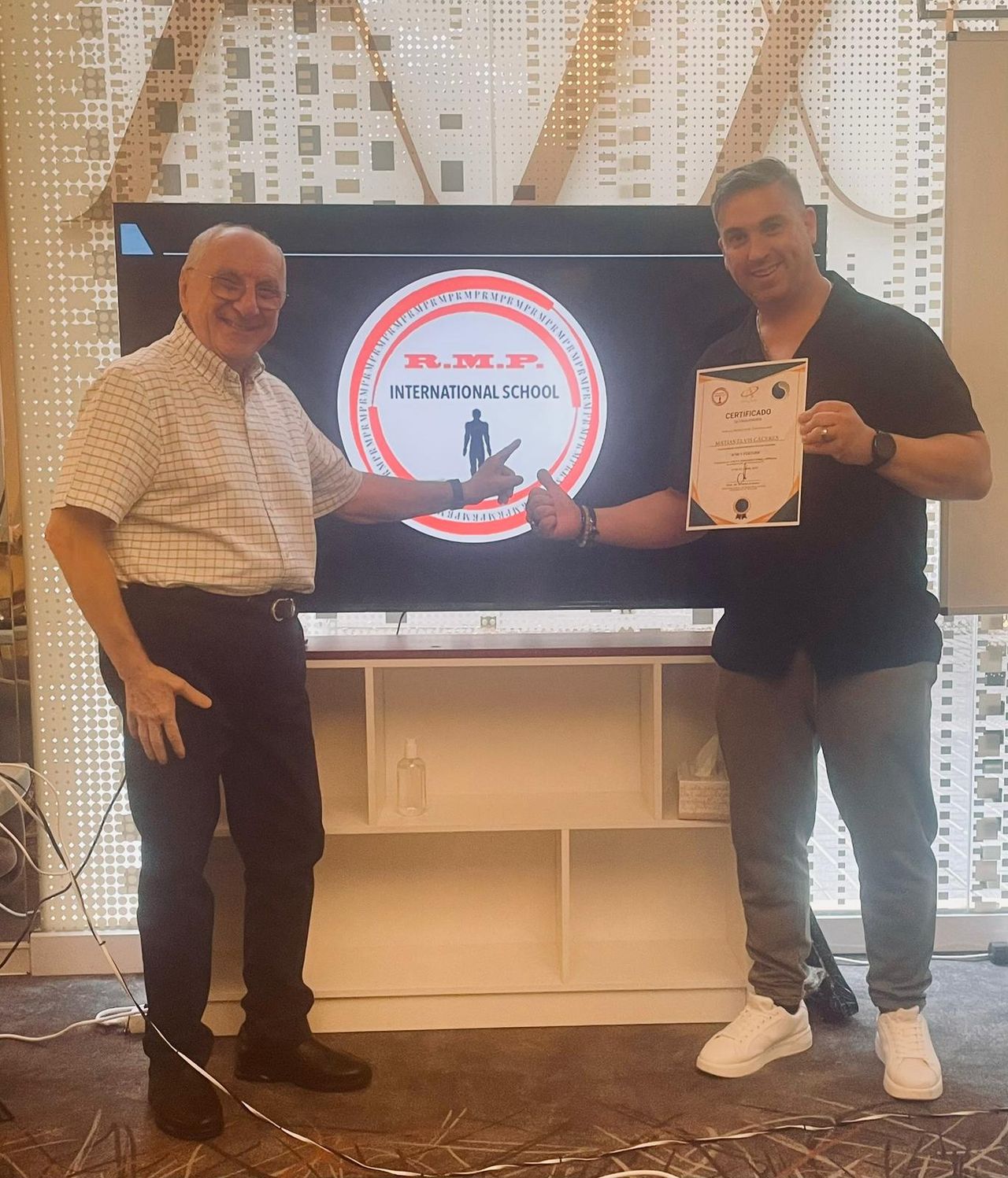 Matías Elvis Cáceres-10