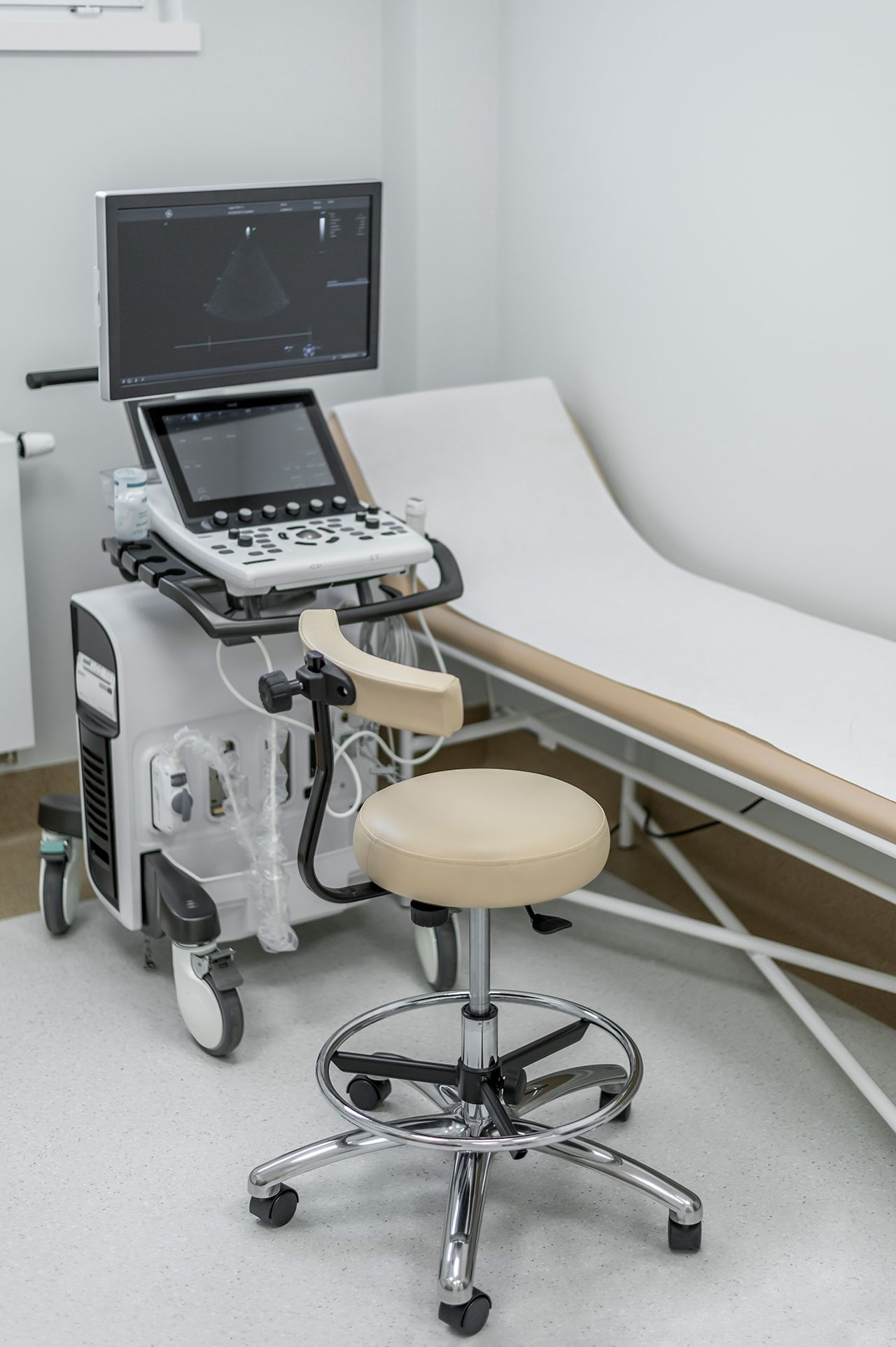 Bartłomiej Lesisz-3