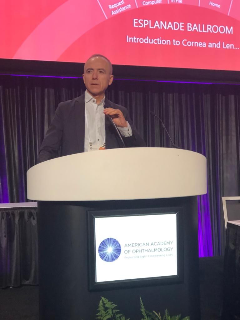 Altan Atakan Özcan-16