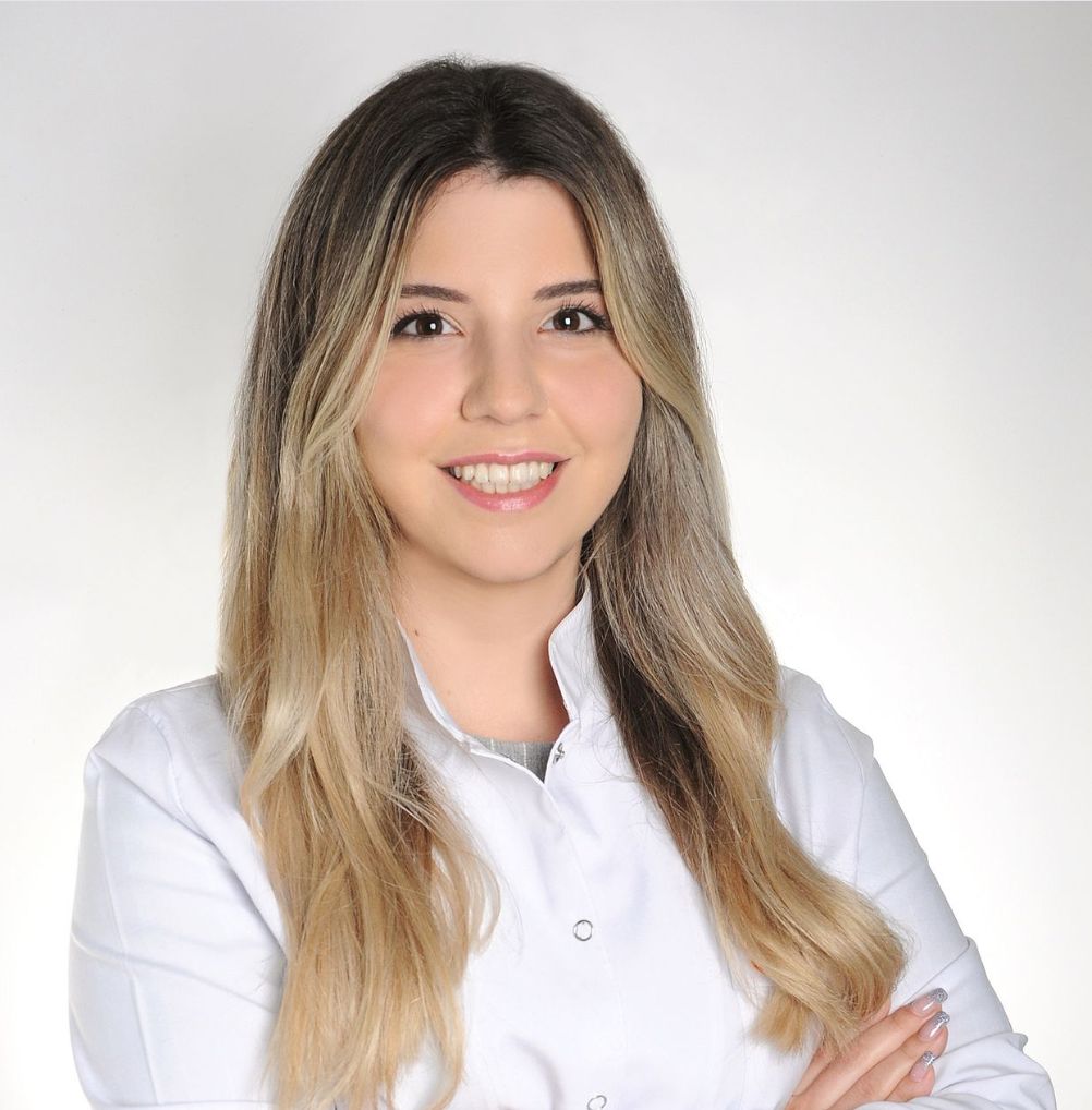 Özlem Deniz Zengin-0